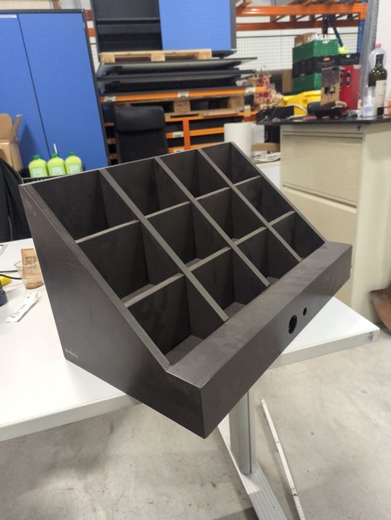 Bella mensola con 9 scomparti, ideale per la presentazione in legno - Image 2