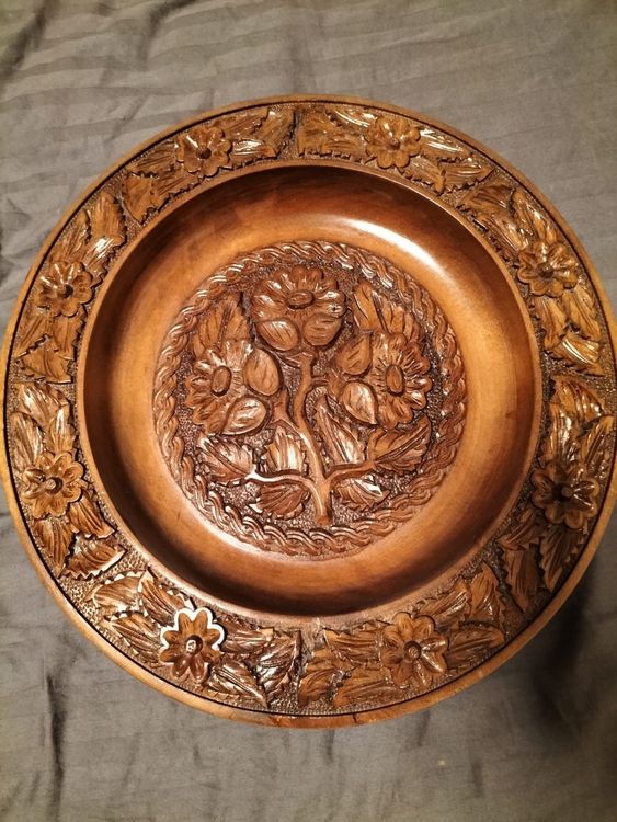 Piatto decorativo in legno