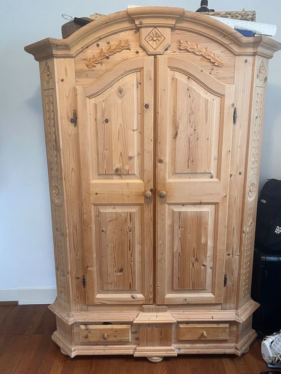 Armadio in legno