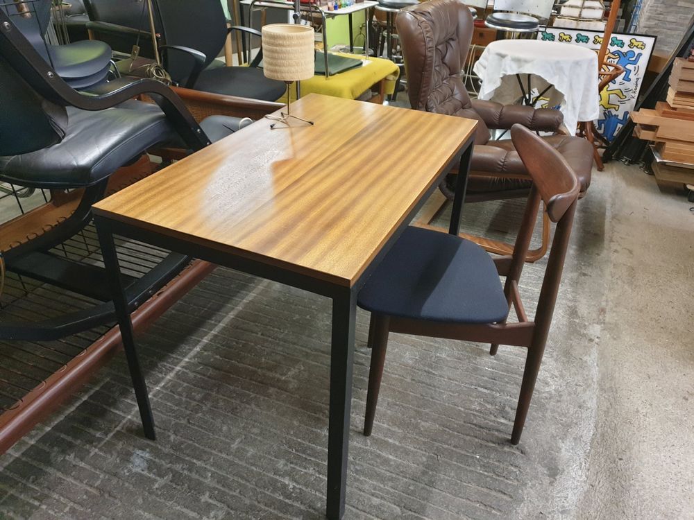 Tavolo in palissandro minimalista 60 anni