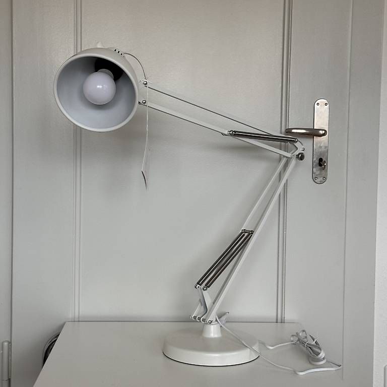 Luxo L-1 scrivania lampada bianca con piedistallo, E27 - Image 3