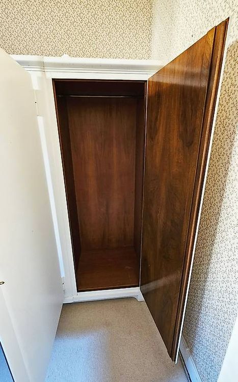 Armadio in legno massiccio bianco verniciato, buono stato - Image 2