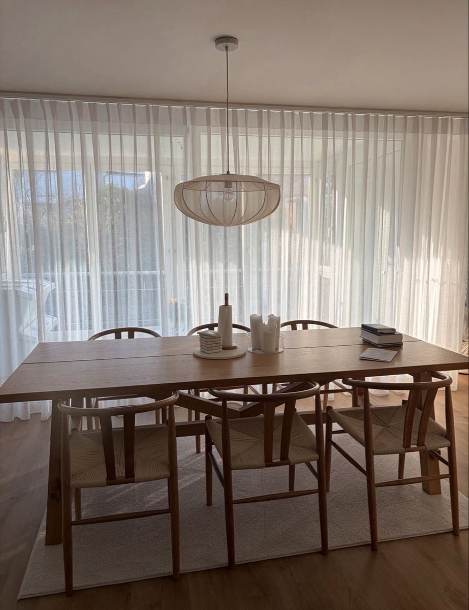 Tavolo da pranzo massiccio, 235 x 100 cm + 6 sedie - Image 1