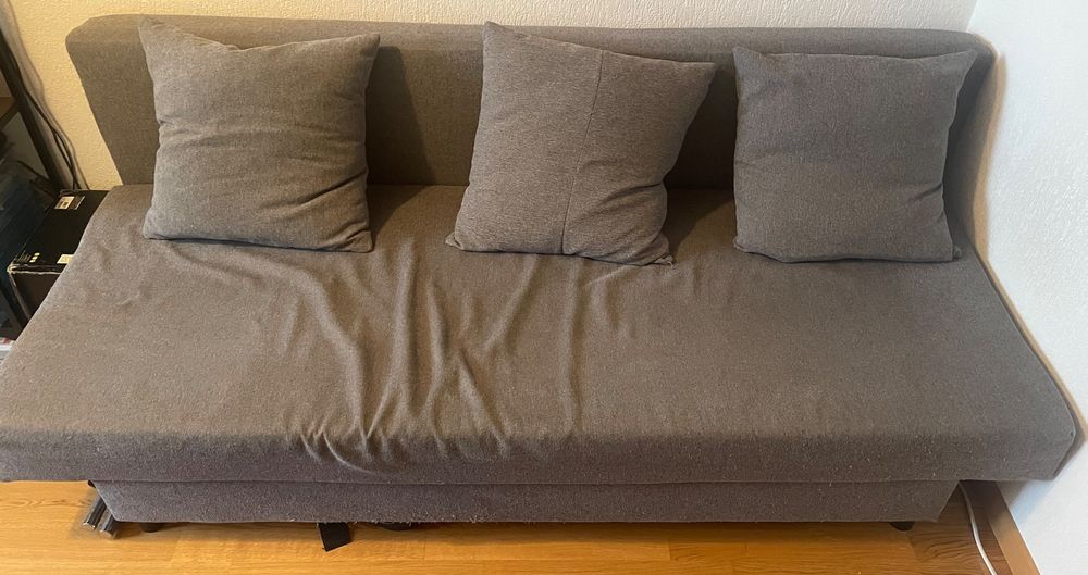 Divano Bettsofa Asarum di Ikea in buone condizioni