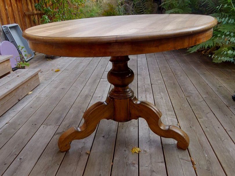 Tavolo in legno noce massello rotondo - Image 1