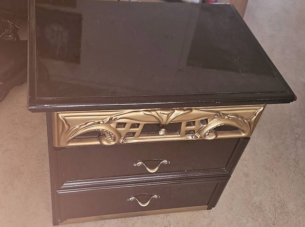 Scrivania in oro nero