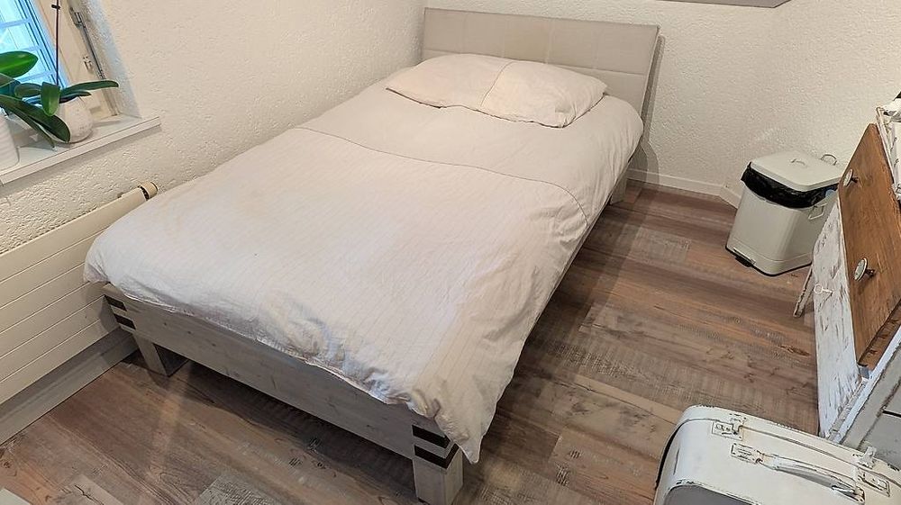 Letto in legno chiaro di Hasena 120x200cm