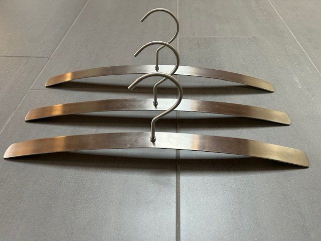 Design hanger Blomus Muro, acciaio inossidabile spazzolato