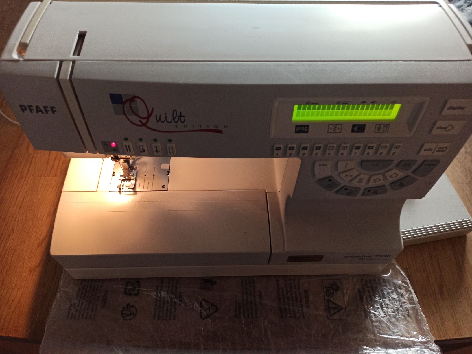 Macchina da cucire PFAFF Creative 7530 - Image 1