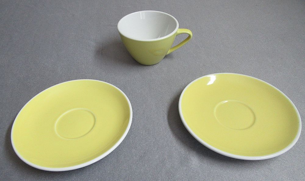 gelbe Rössler Kaffeetasse und zwei Unterteller ab CHF 4.00 - Image 2