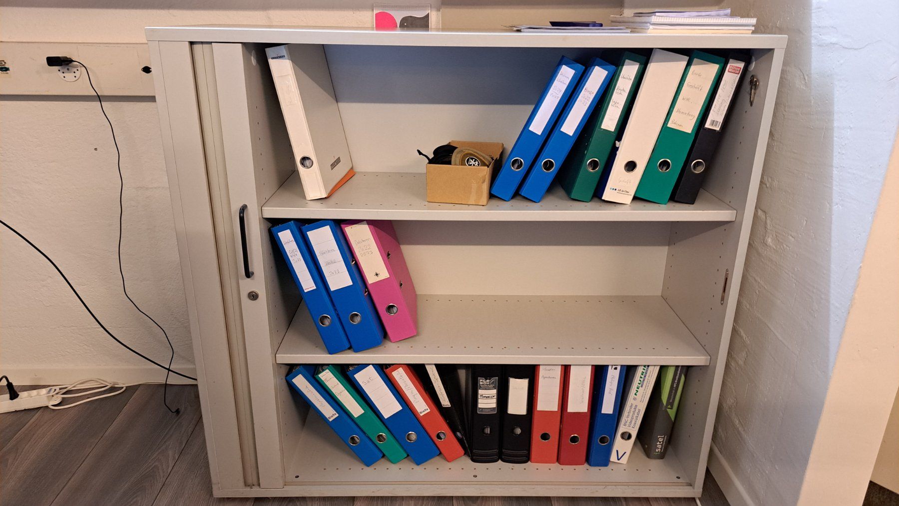 Armadio per documenti, con porta scorrevole - Image 1