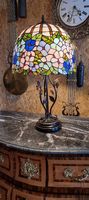 Lampada Tiffany colorata con uccelli - Image 3