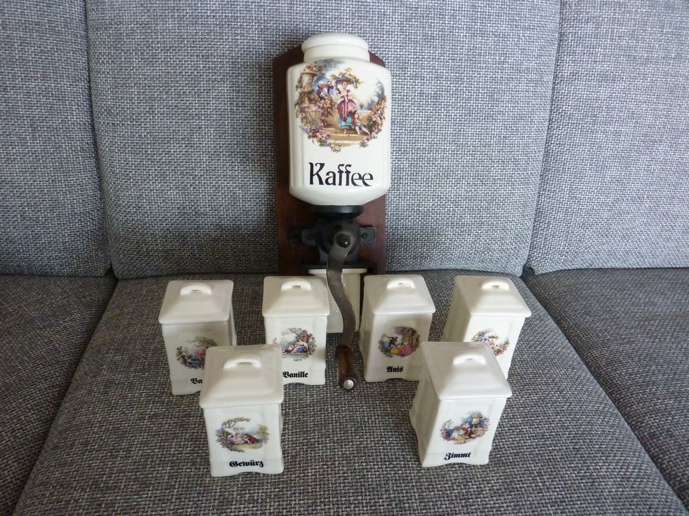 Antica macina del caffè con 6 contenitori per spezie, 21,50 €