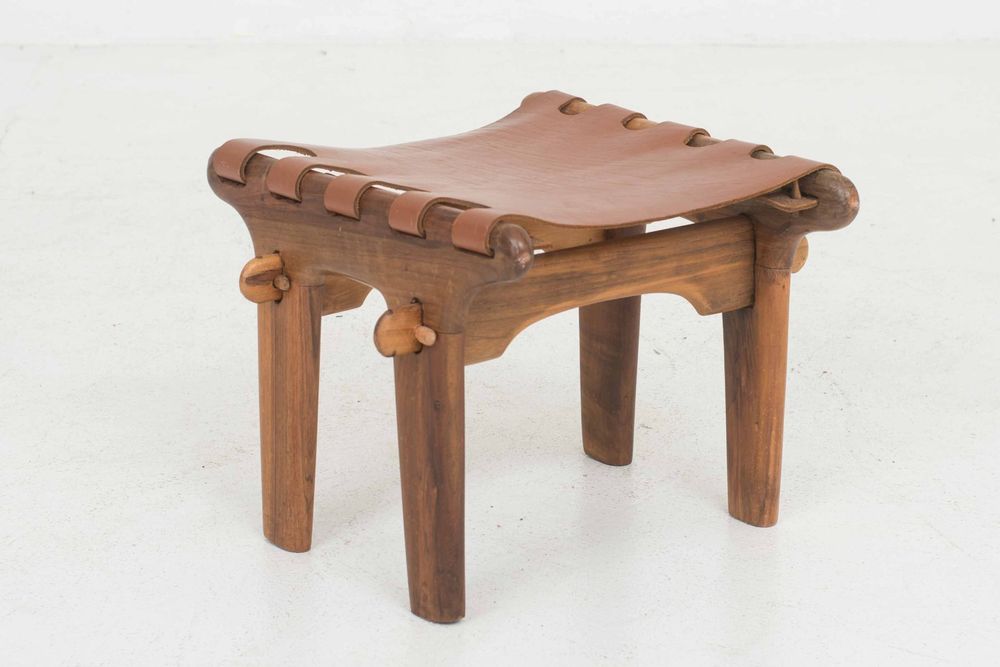 Muebles de Estilo Hocker di Angel Pazmino - Image 2