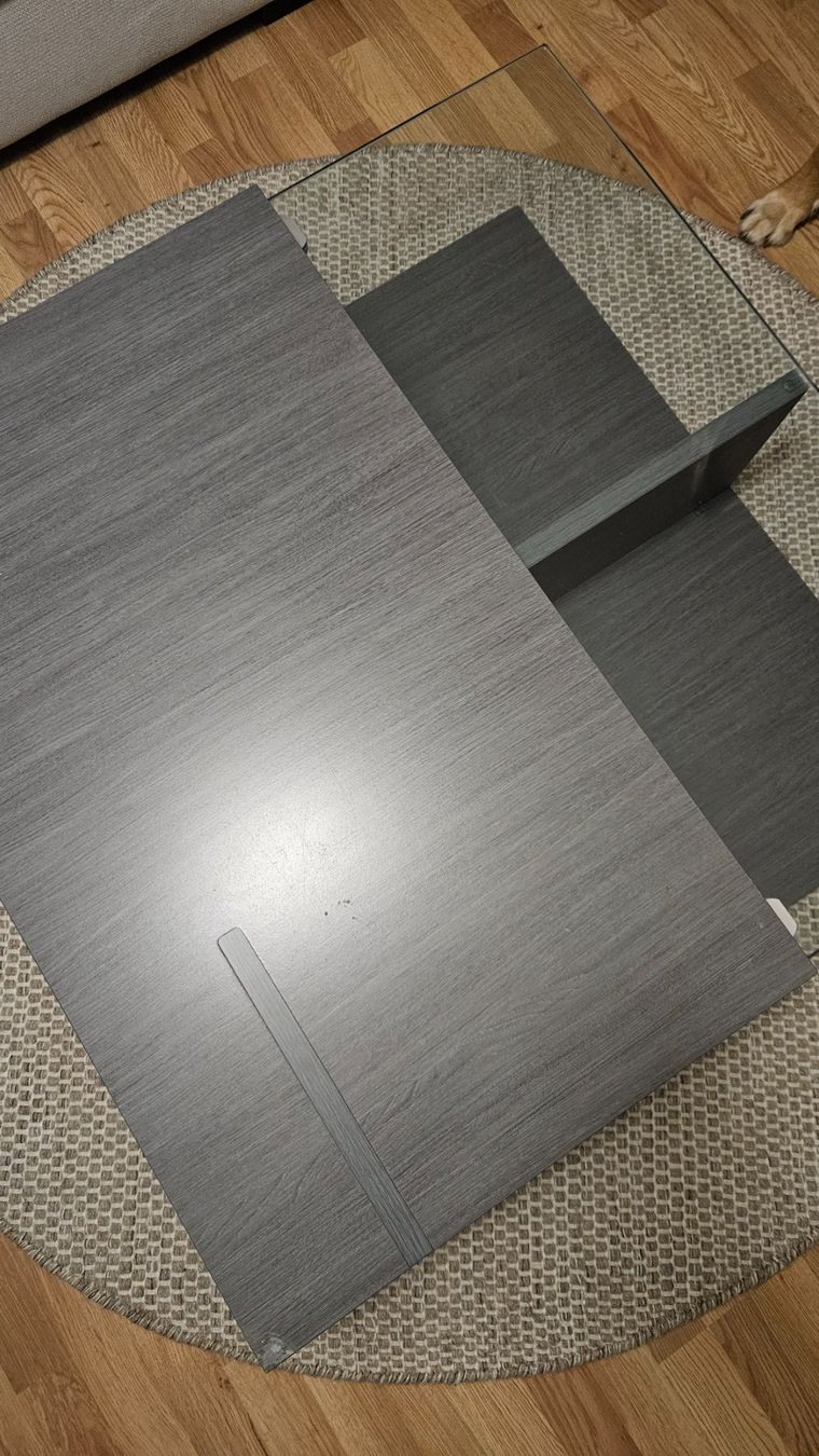 Tavolino moderno con ripiano in legno grigio. - Image 3