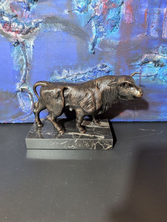 TOP FIGURINA DI BAMBINO INCANTEVOLMENTE BELLISSIMA FIGURA DI BAMBINO SUL MARMO