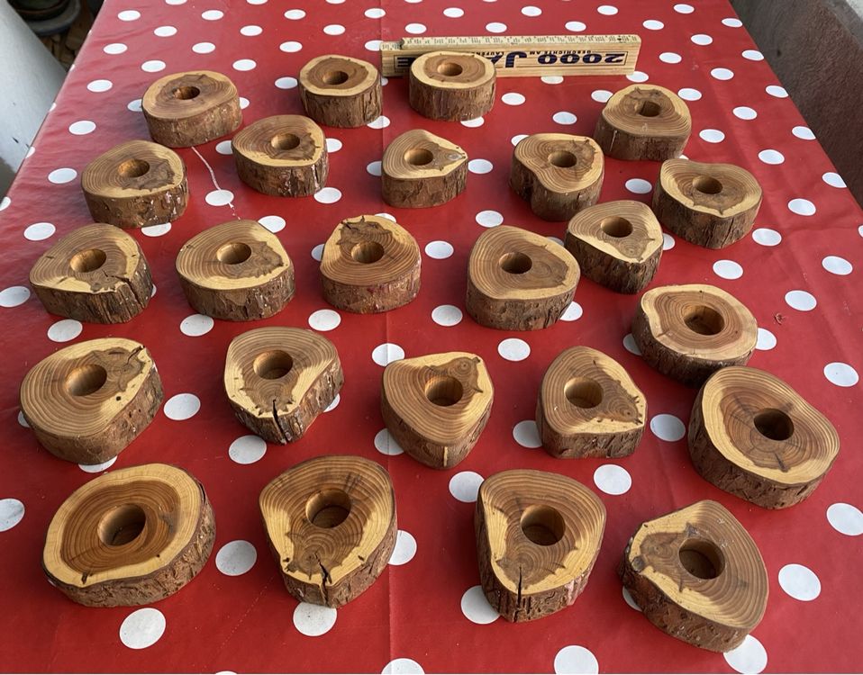 24 portacandele di legno naturale per l'Avvento