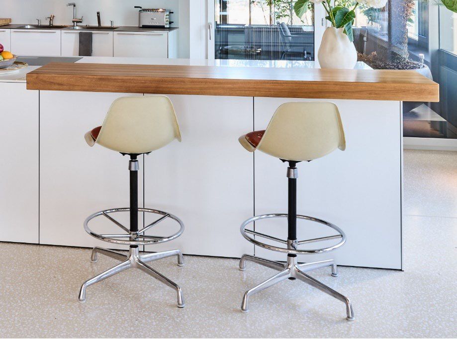 Charles & Ray Eames Barstühle Fiberglas