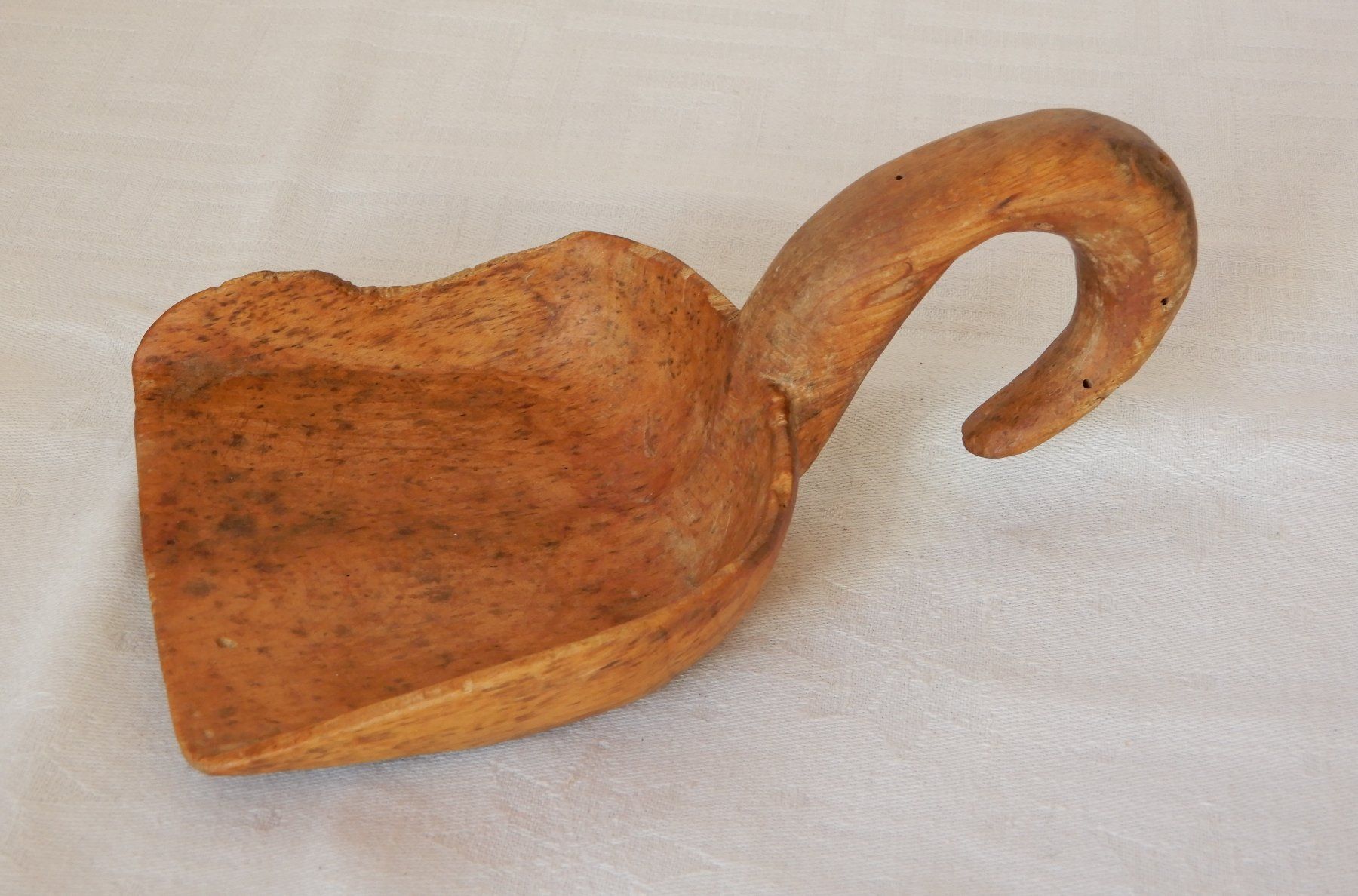 Piccola, antica scopa per il formaggio di capra Pays d'Enhaut - Image 1