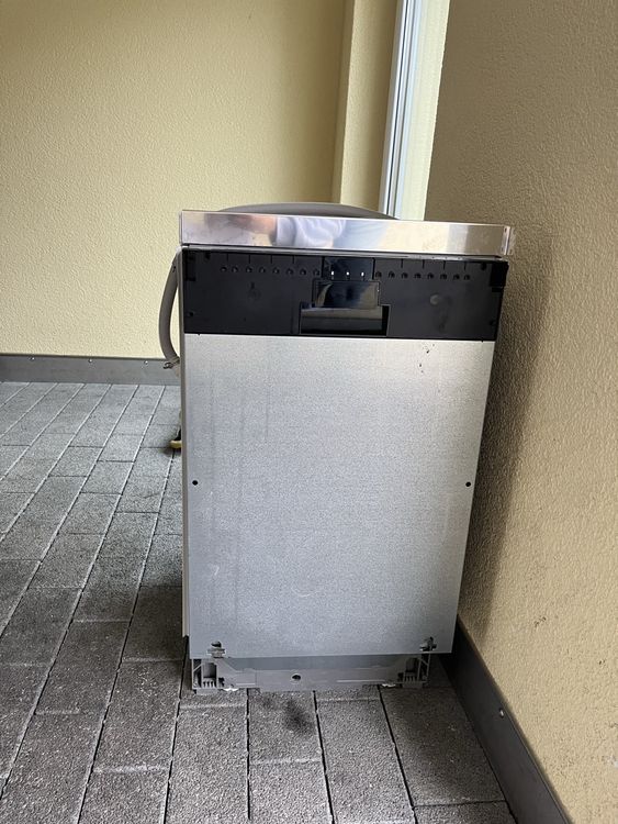 Lavastoviglie Adorina V400