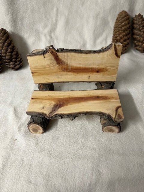 Mini banco di legno per la decorazione del tavolo fatto da me - Image 1