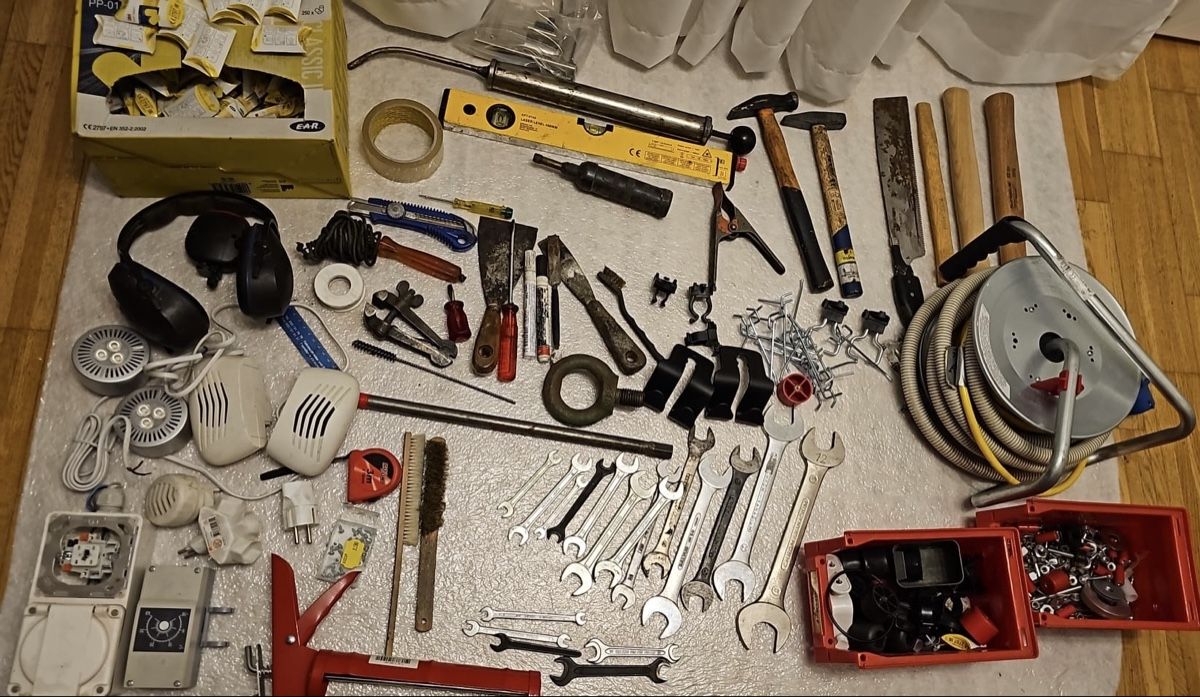 Scatola degli strumenti, strumenti, vari strumenti, a buon mercato! - Image 1