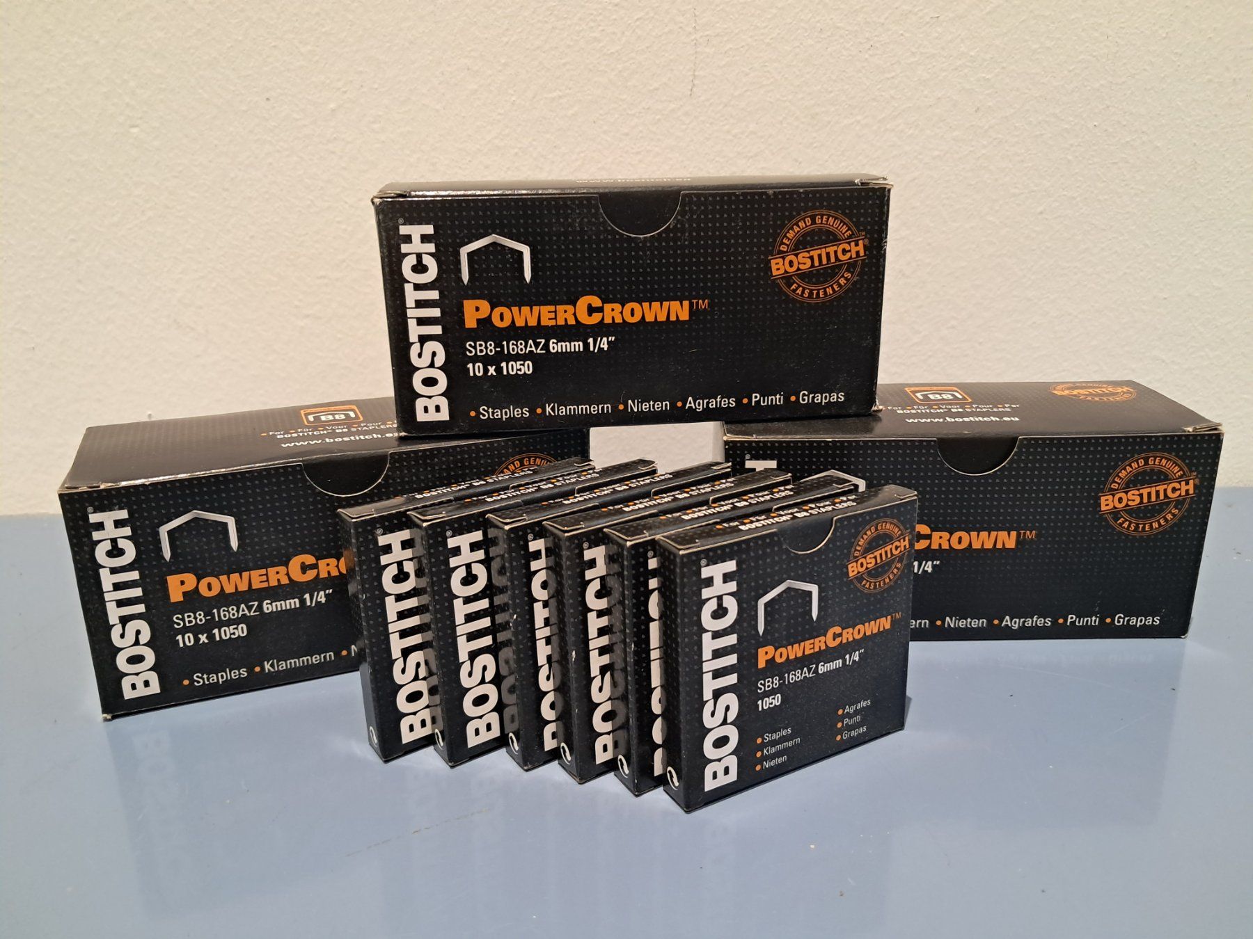 Bostitch PowerCrown SB8-168AZ 6mm 1/4 Tacker Klammern Staple - Image 1