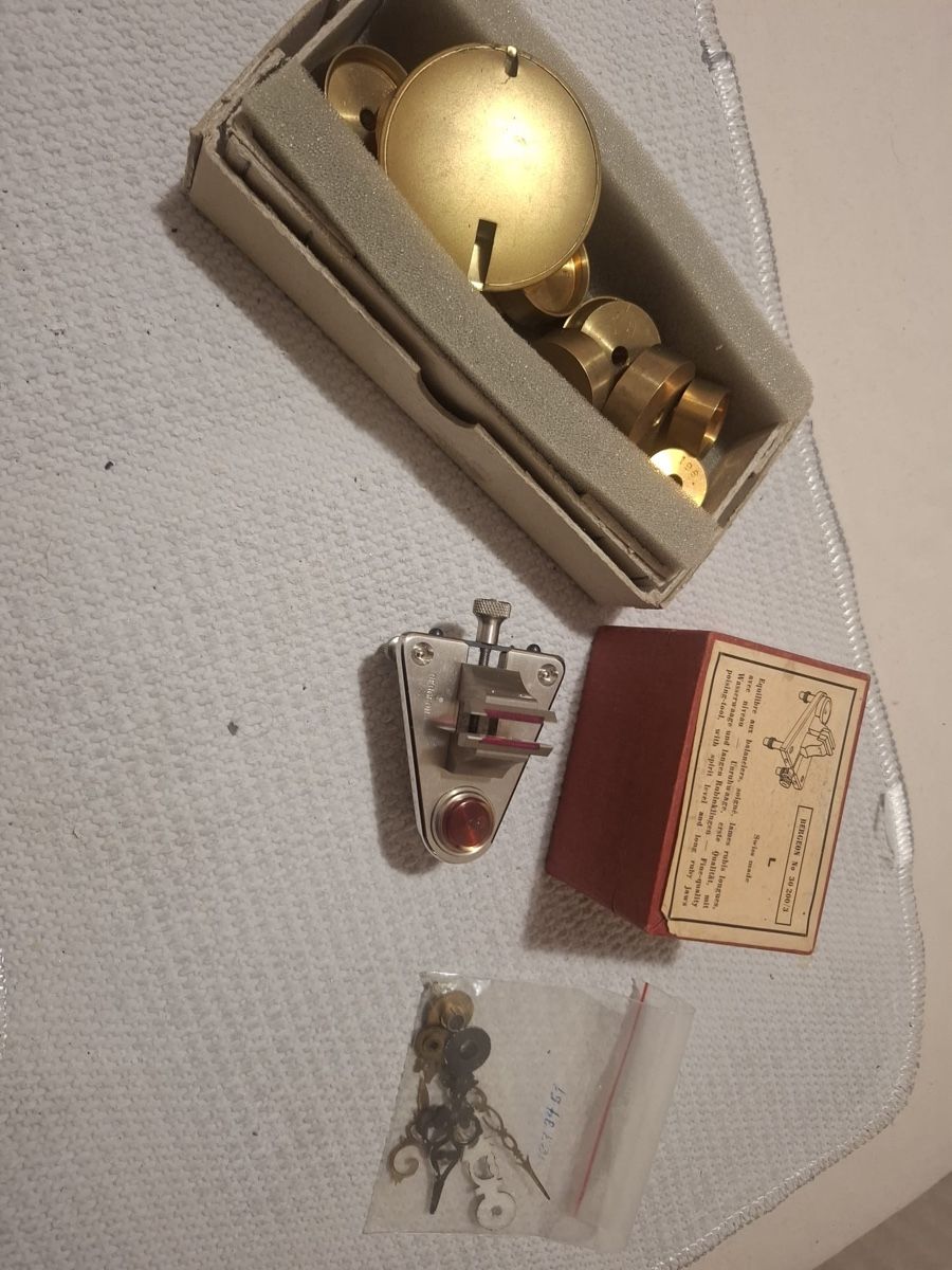 Vecchio set di strumenti per orologiai Revell, vintage, completo - Image 1