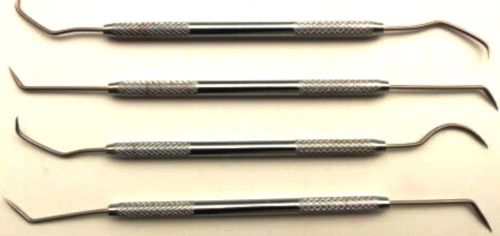 Set of 4 pin and hook tools 14cm