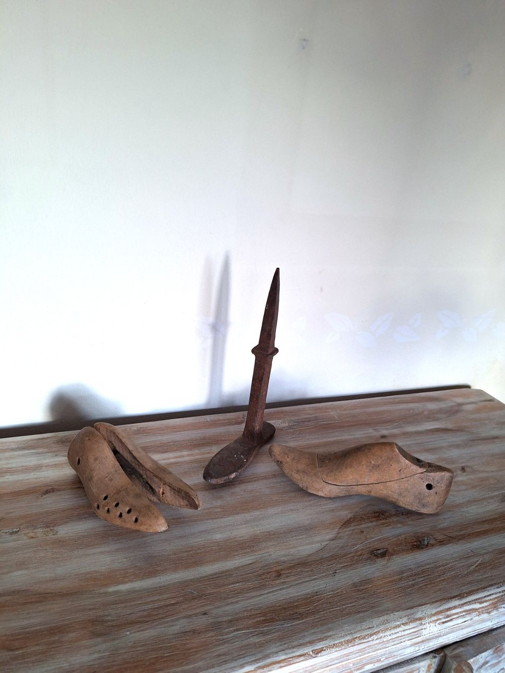 Set di formi per scarpe in ferro antico - Image 3