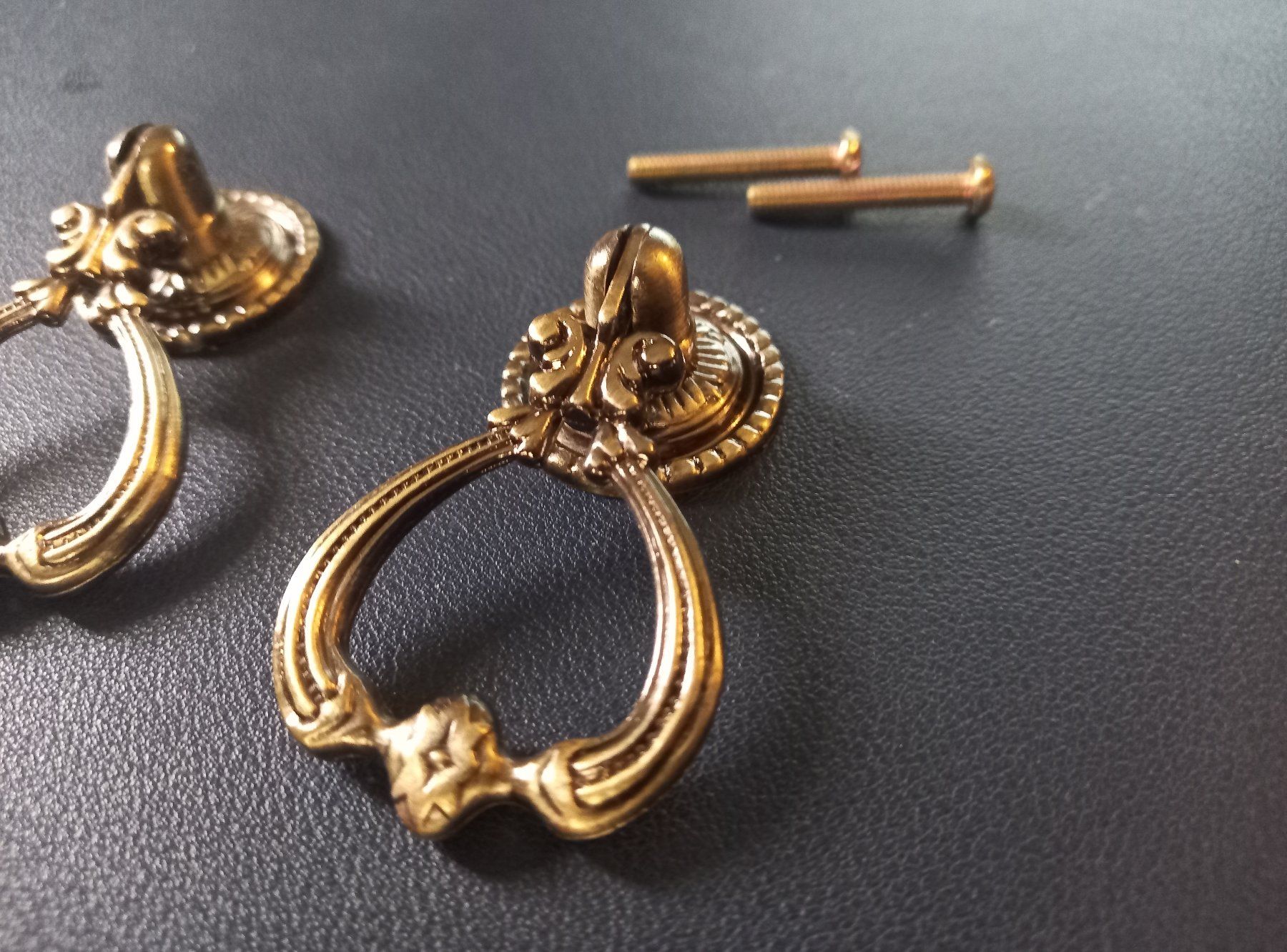 8x Maniglia in stile antico per mobili / Poignée style antique - Image 3