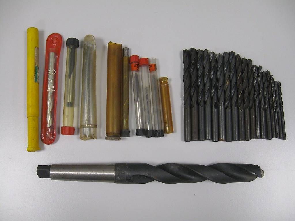 29x HSS filettatrice di punta di diverse dimensioni e produttori Stock - Image 1