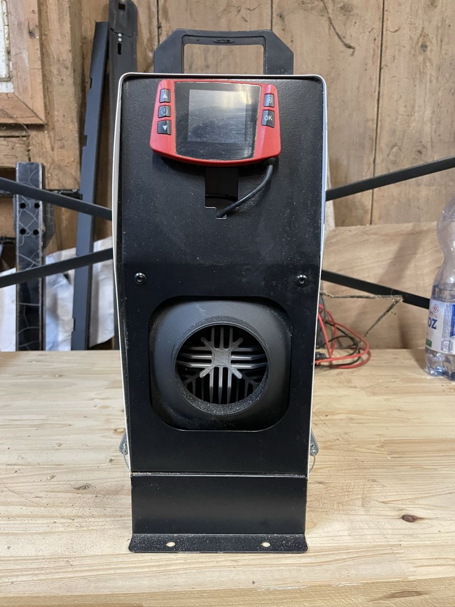 Riscaldamento a gasolio 12V, ideale per il campeggio invernale! - Image 1