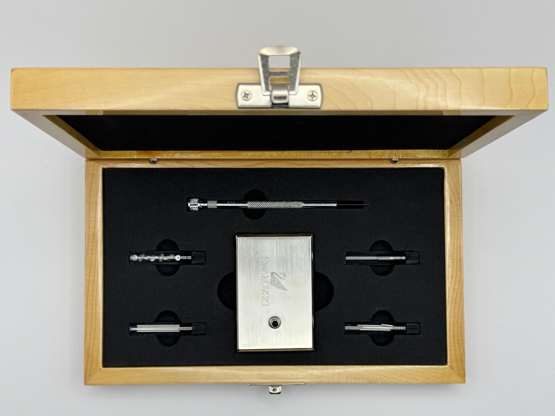 Swarovski Uhren Werkzeug Set Box Batterie Uhrmacher - Image 1