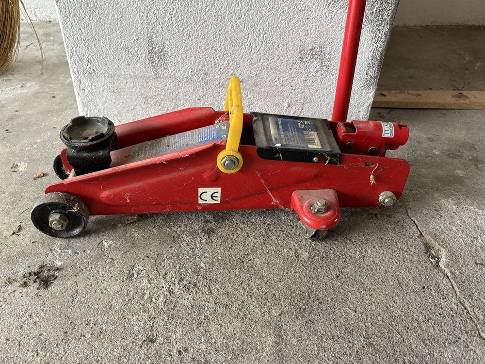 Elevatore idraulico di manovra 2000kg - Ottimo stato!