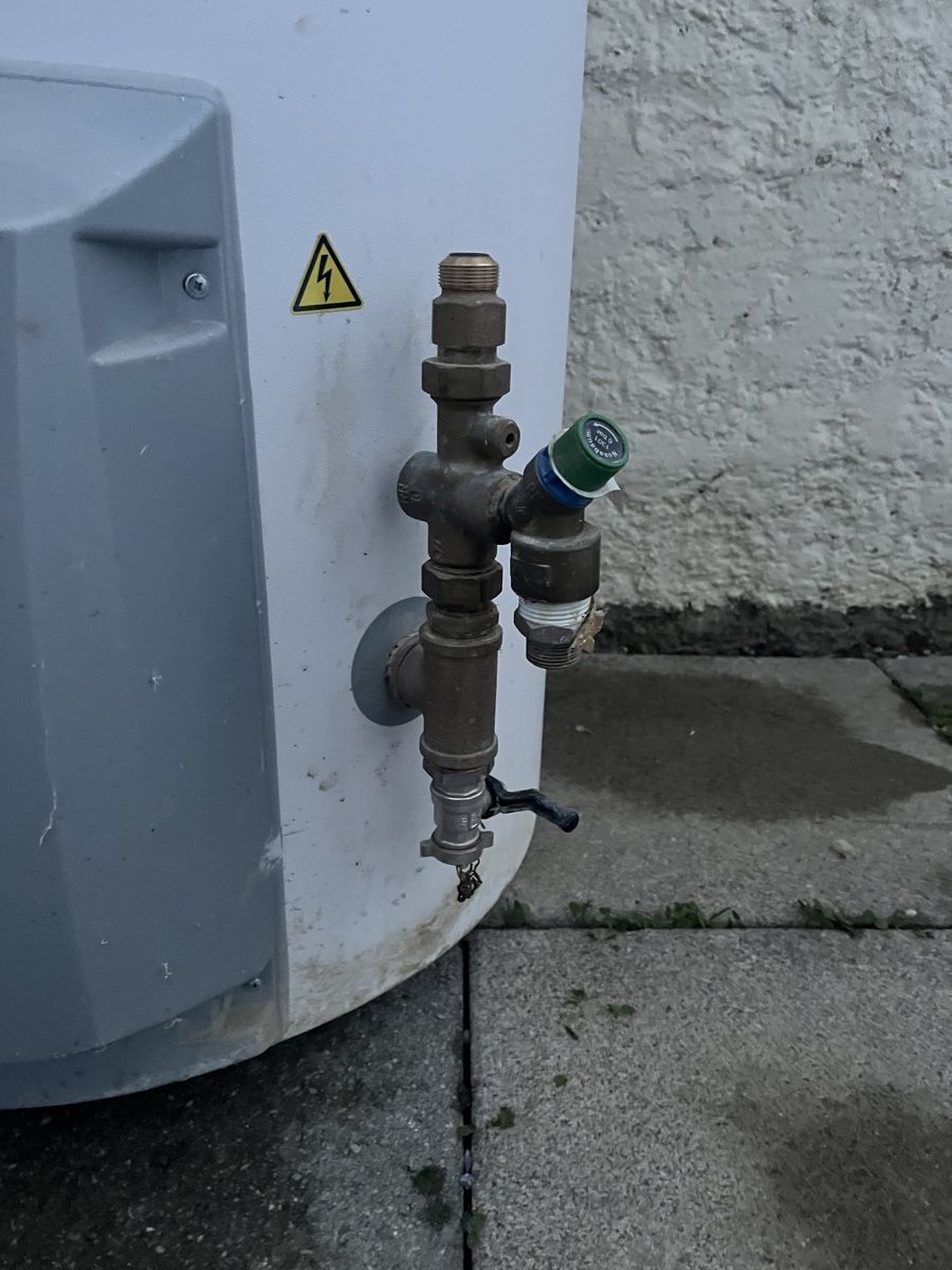 Schöner Elcalor 150L Boiler, appena 5 anni, ottimo stato - Image 3