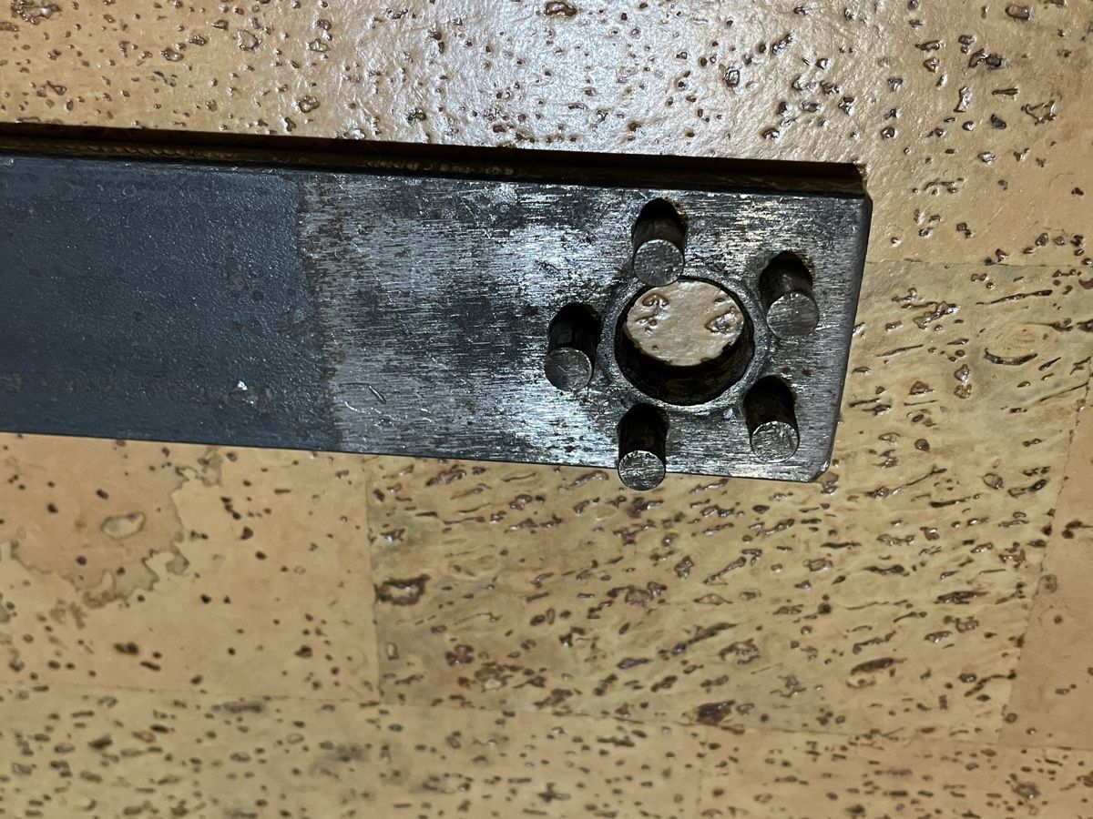 Strumento in ferro costruito da sé per un velo militare? - Image 3