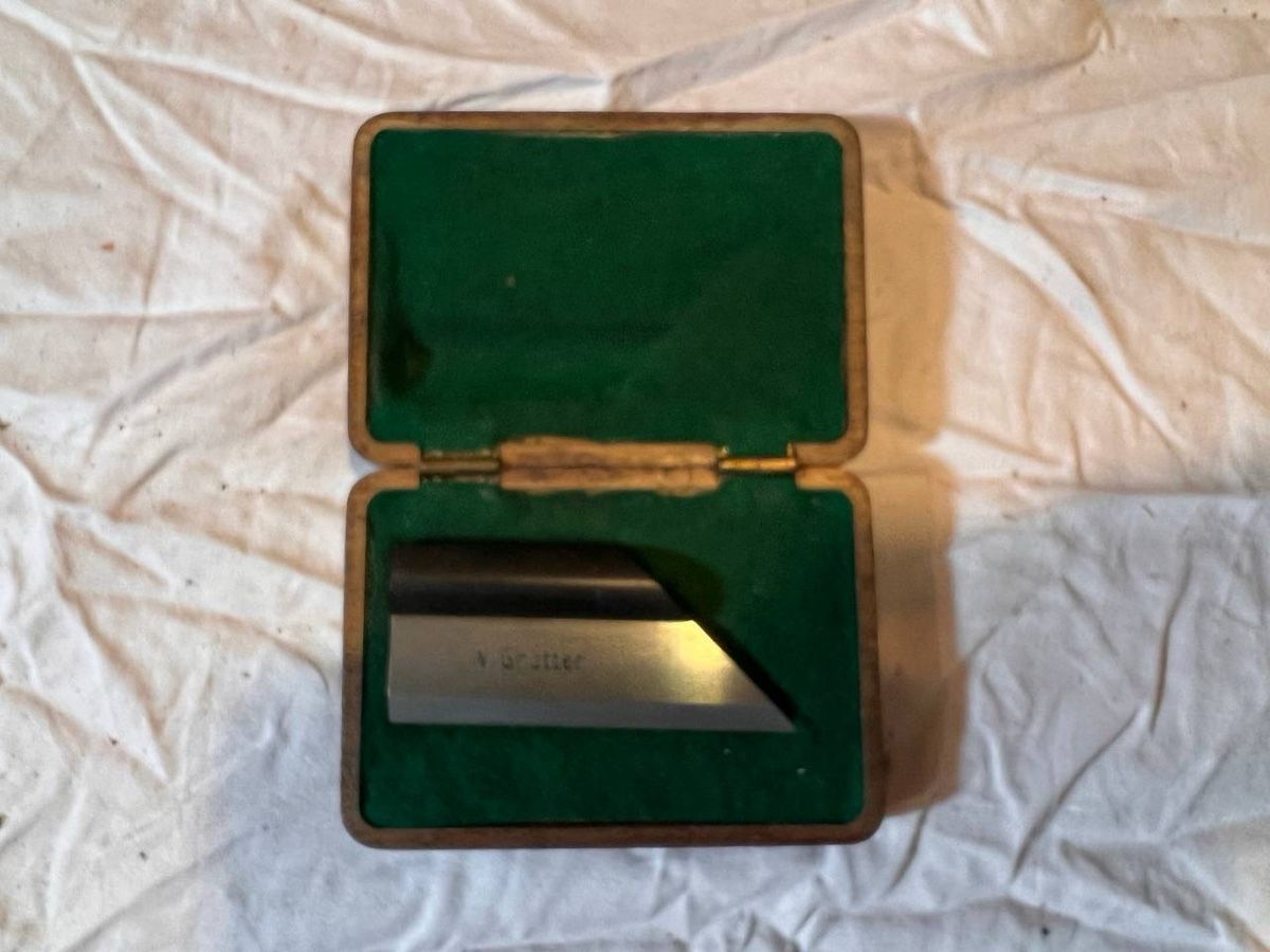 W. Grütter Scalpello con scatola di legno (38) - Image 1