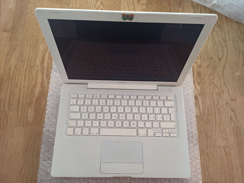 Apple MacBook A1181