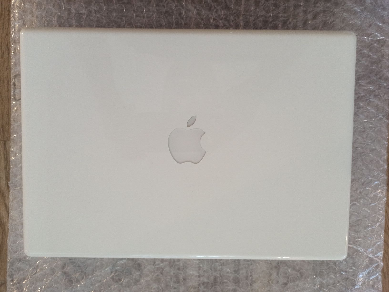 Apple MacBook A1181 - Image 3