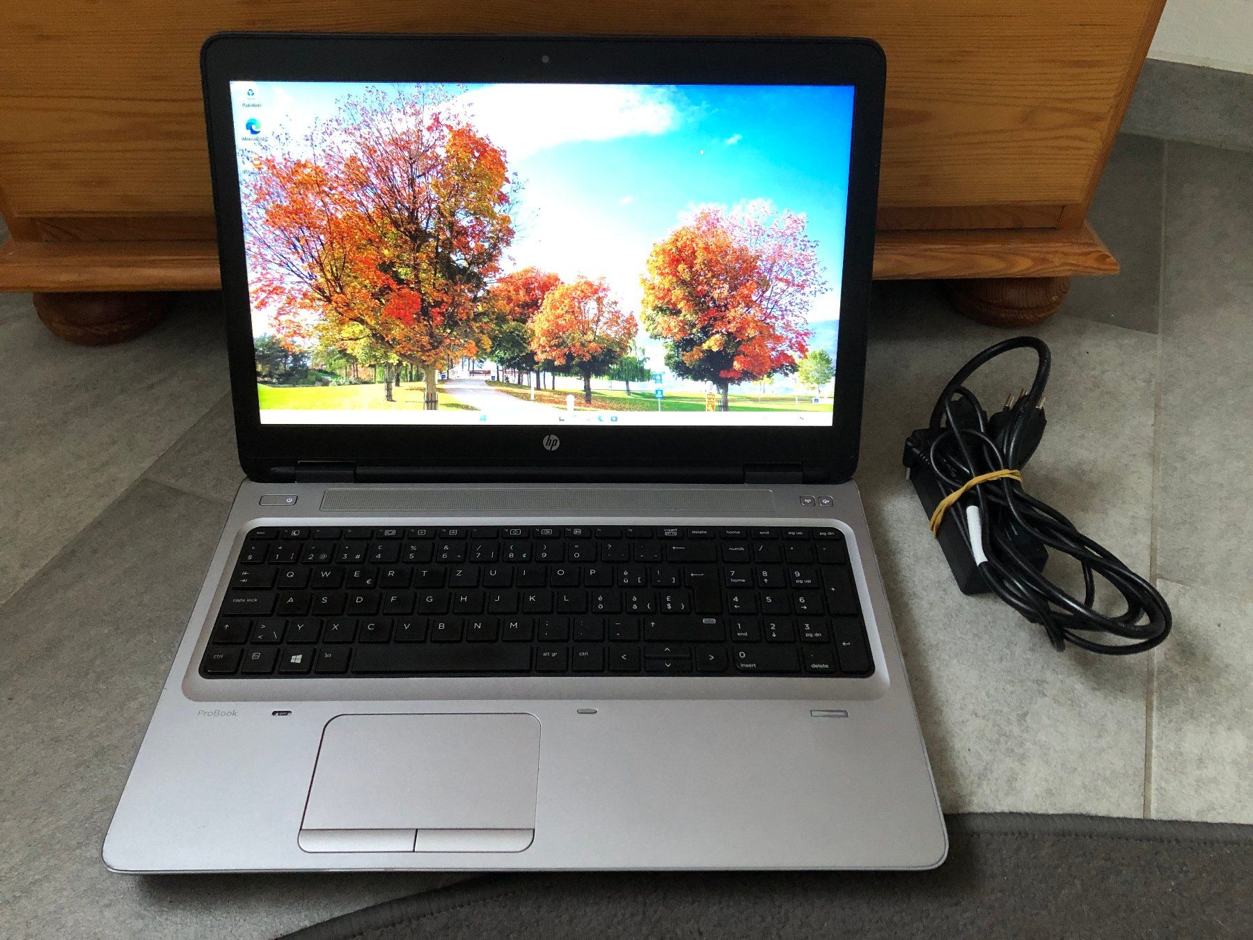 HP ProBook 650 G2, 16GB RAM, Full HD, 512GB SSD, i5-6300U - Image 1