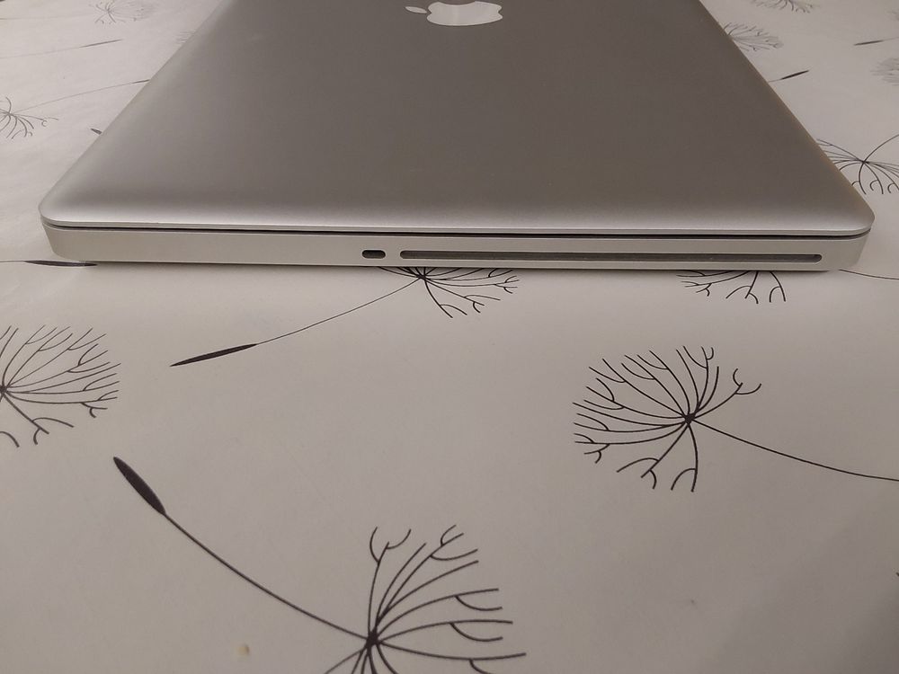 Apple Macbook Pro 15", metà 2009 - Image 2