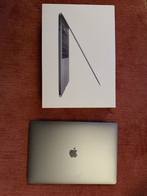 Apple MacBook Pro 15-inch, 512GB SSD, 32GB RAM