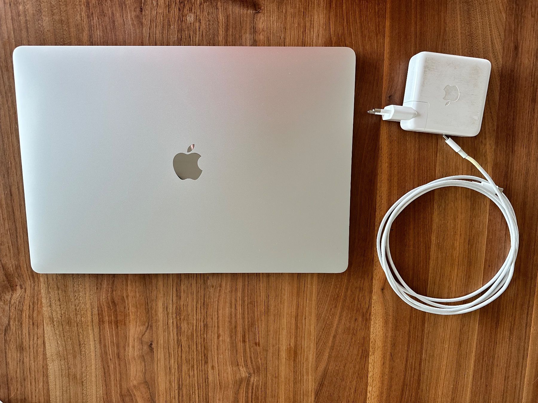 APPLE MacBook Pro Touch Bar 2019 - 1TB SSD - 16 GB RAM - 16" - Image 3