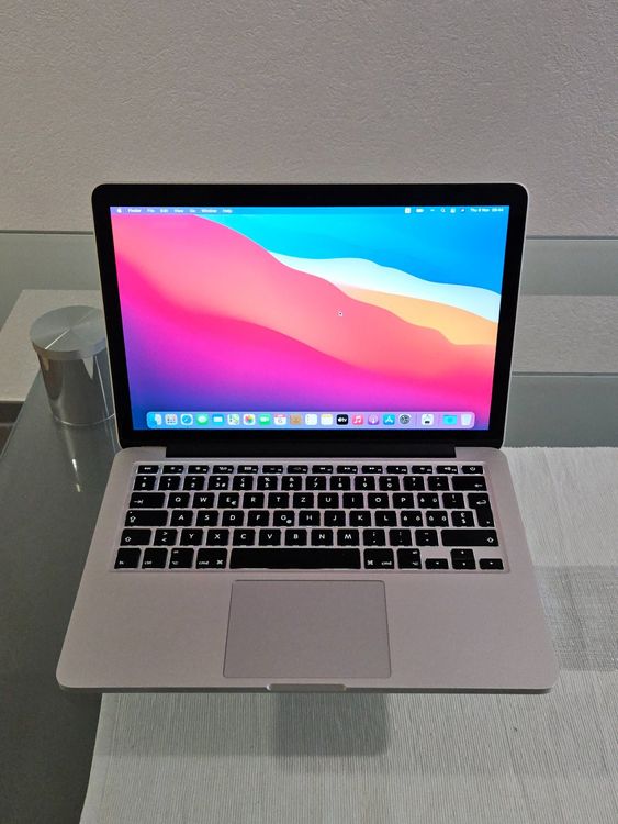 Apple MacBook Pro 13" 2015 | i5 8GB 256GB - Image 2