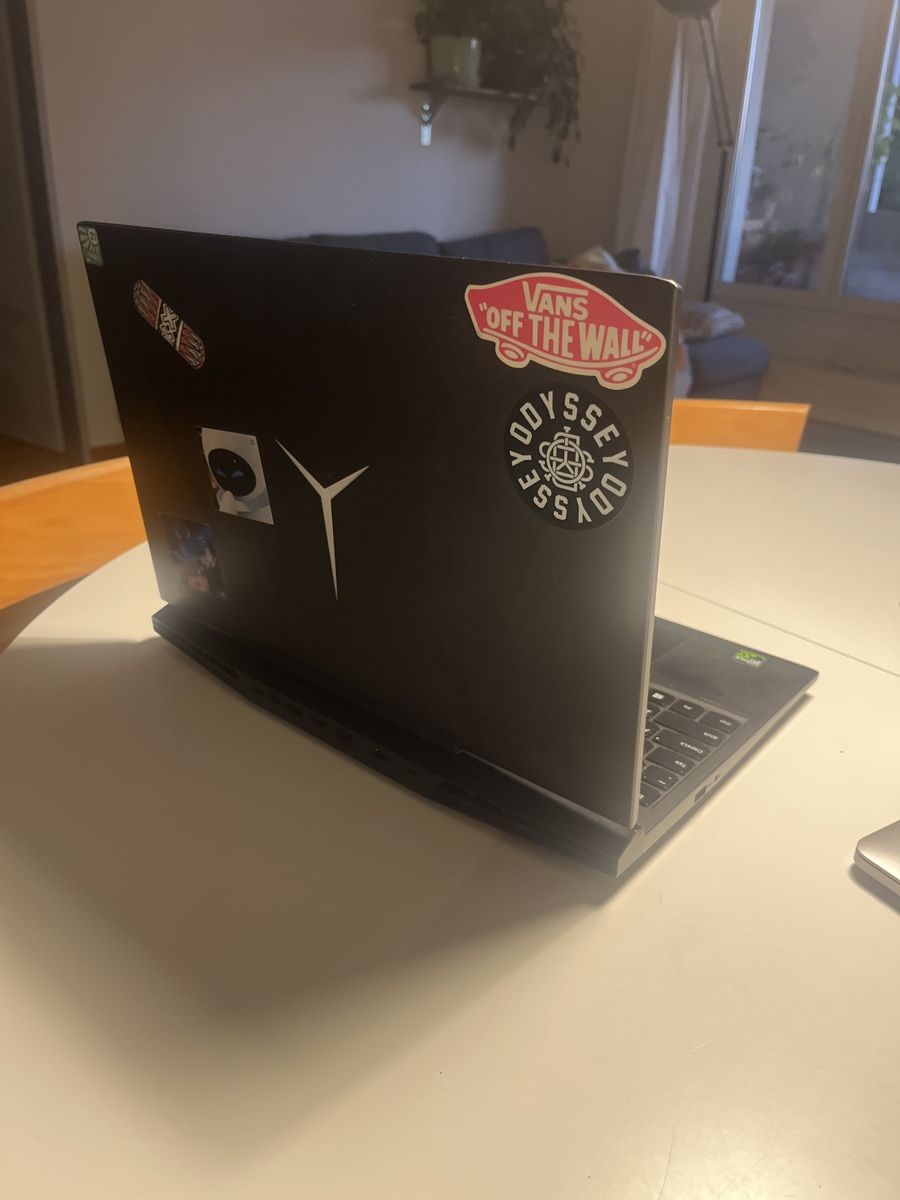 Lenovo Legion Gaming Laptop - Potente e portatile! 🔥💻 - Image 1