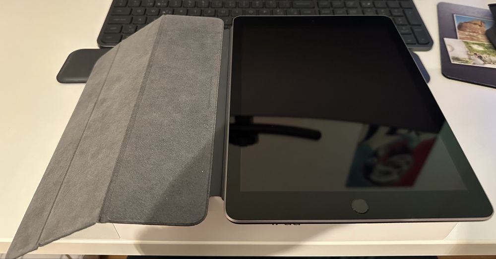 Apple iPad (6. Generazione) Wi-Fi, 128 GB - Ottimo stato!