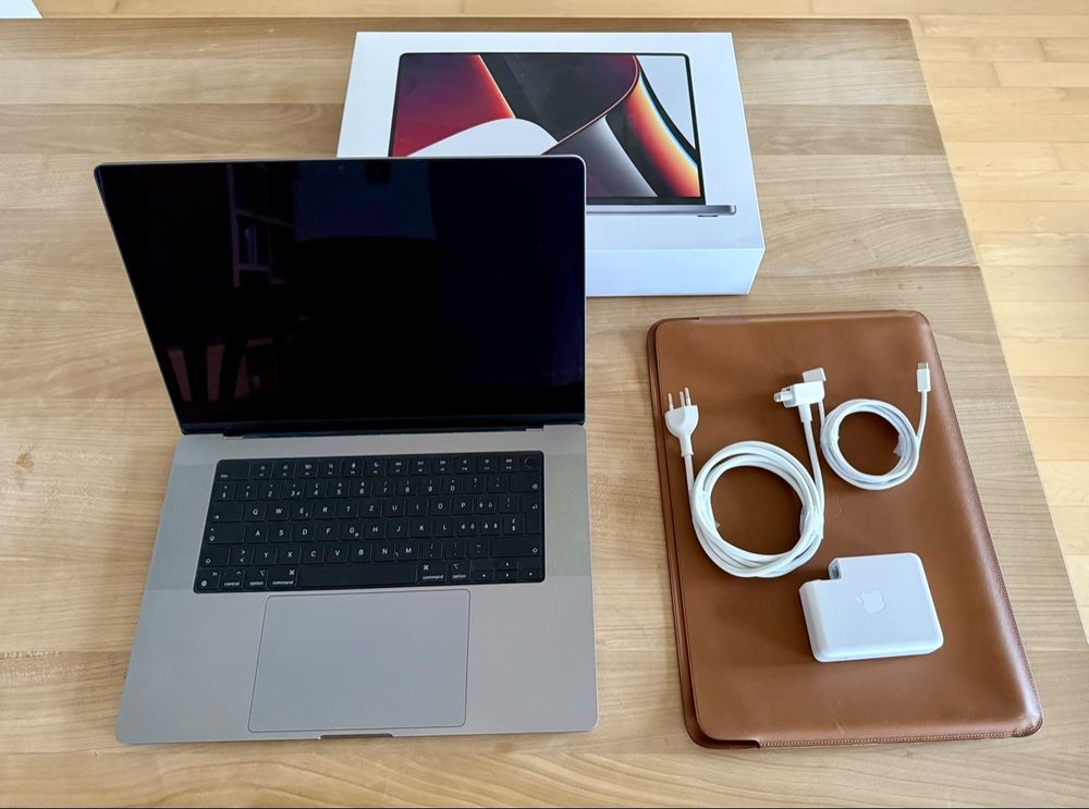 Macbook Pro 16, 32GB, 2TB SSD, Apple M1 24-Core, ottimo stato