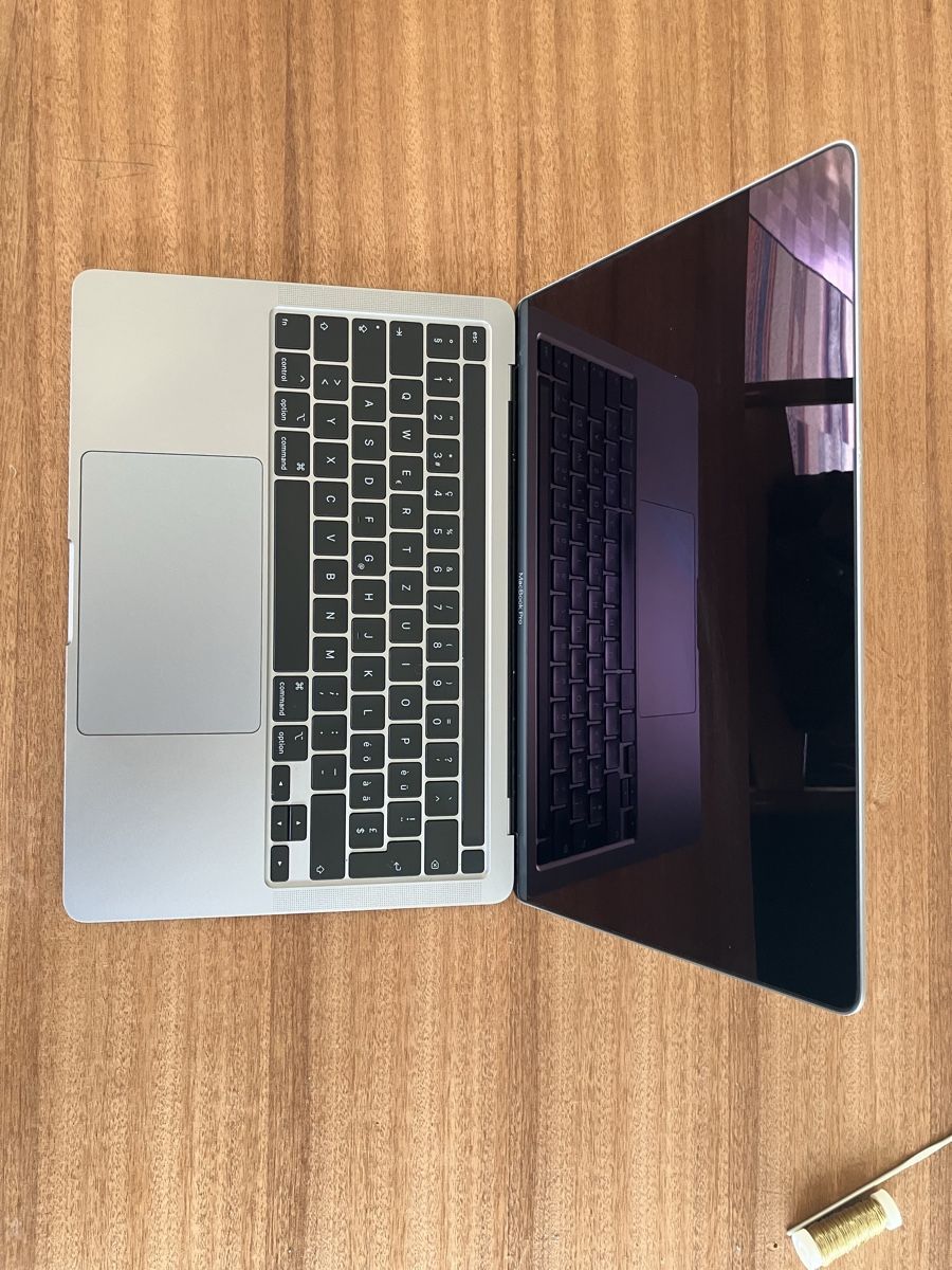 MacBook Pro "Core i5" 1.4 13" 2020 2 TB 3 - Image 1
