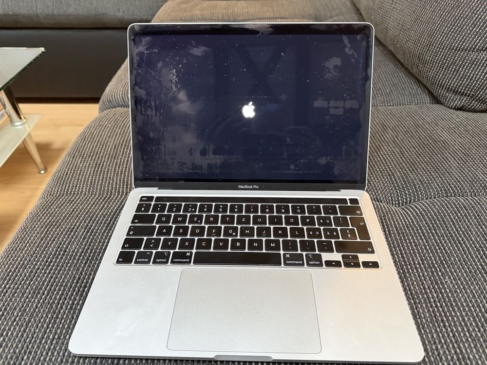 MacBook Pro 13" - Image 2